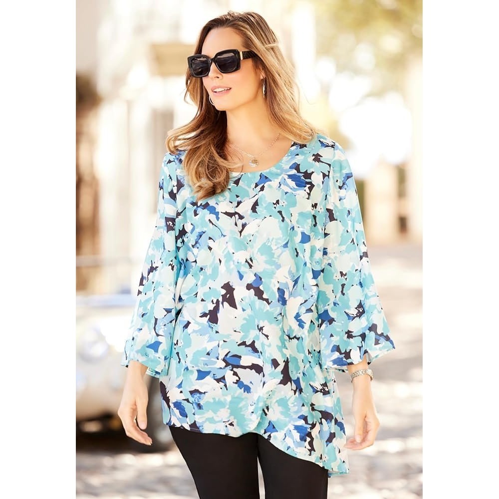 Catherines Abstract Print Asymmetrical Hem Blouse Size 1X Blue 3/4 Sleeve Flowy